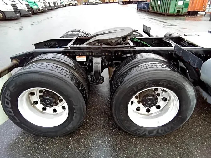 2020 Freightliner Cascadia 126