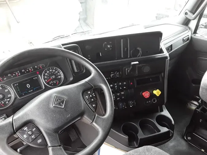 2019 NAVISTAR INTERNATIONAL LT625 SLPR CAB