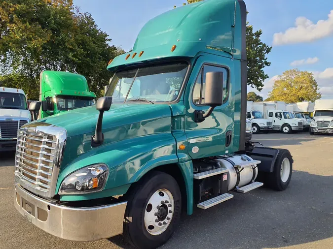 2018 FREIGHTLINER/MERCEDES CASCADIA 1256c4cd015832079daf742ca3853c368ba