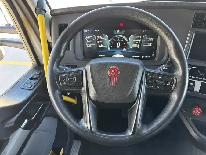 2021 KENWORTH T680