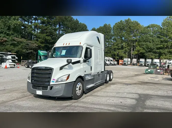 2022 Freightliner Cascadia 126