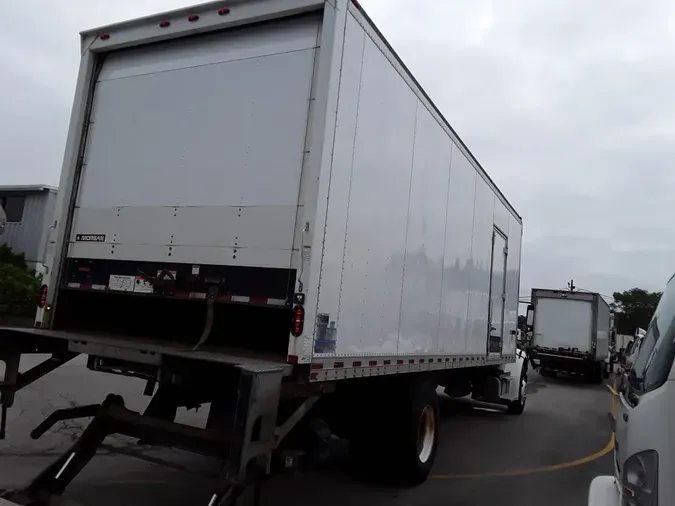 2019 FREIGHTLINER M2 106