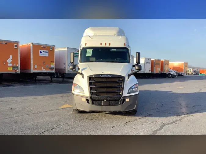 2021 Freightliner Cascadia 1266c565fab06a38ed889340e189b022d6e