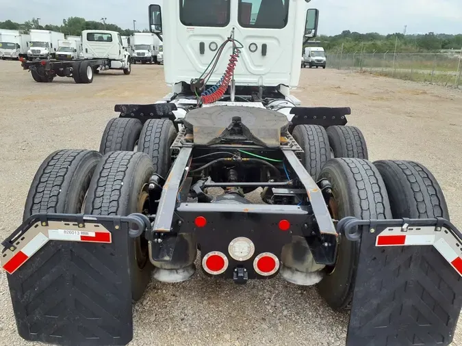 2019 FREIGHTLINER/MERCEDES CASCADIA 125
