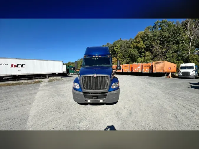 2022 International LT625