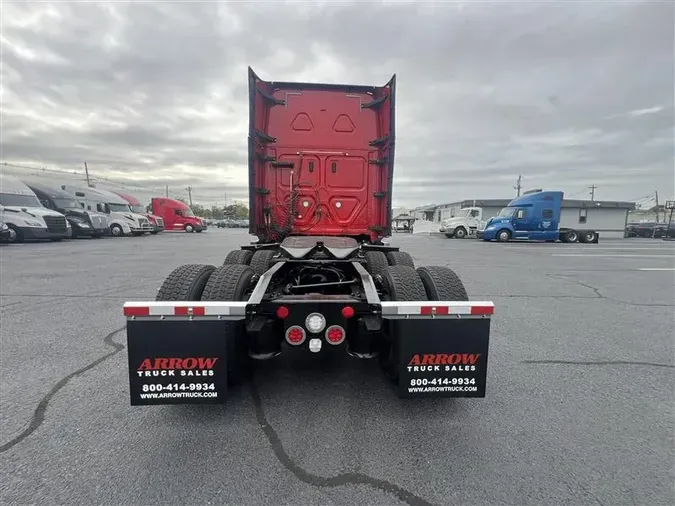 2020 FREIGHTLINER CA126