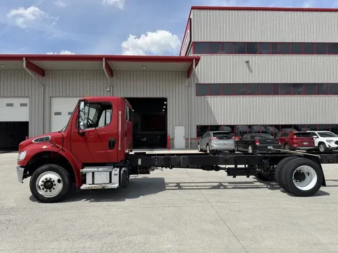 2020 Freightliner M2 106