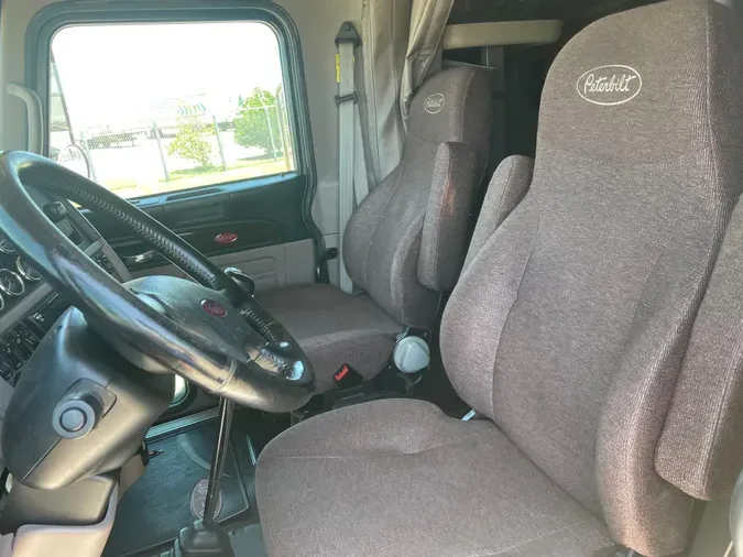 2019 Peterbilt 389
