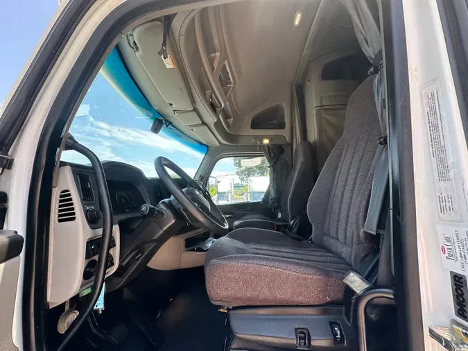 2022 Peterbilt 579