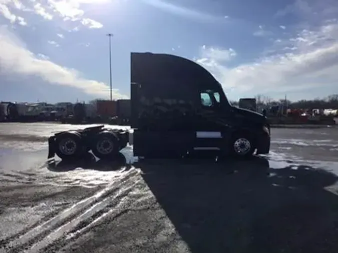 2022 Freightliner Cascadia