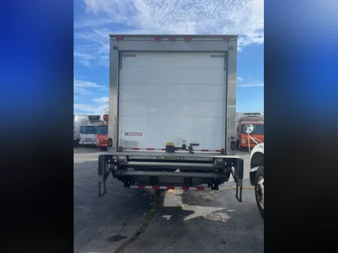 2021 FREIGHTLINER/MERCEDES M2 106