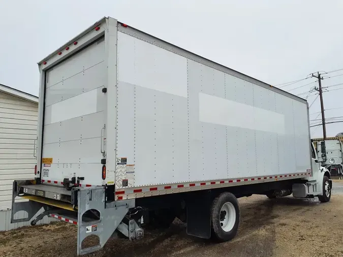 2018 FREIGHTLINER/MERCEDES M2 106