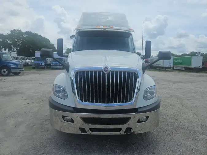 2019 NAVISTAR INTERNATIONAL LT625 SLPR CAB