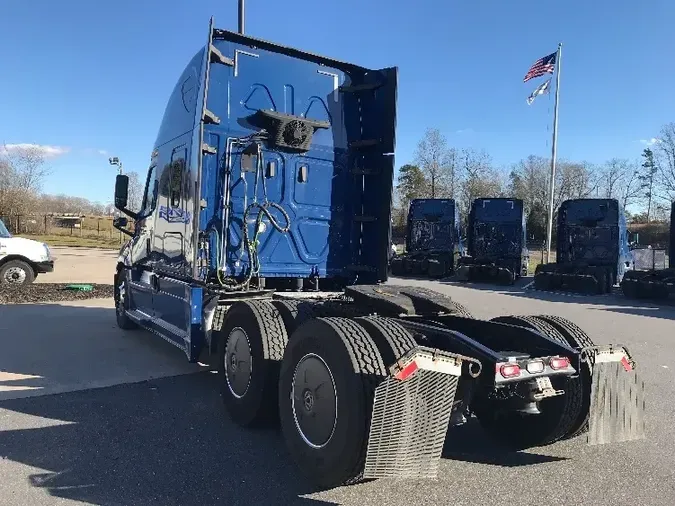 2020 Freightliner T12664ST