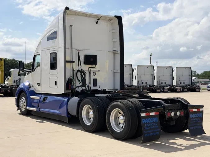2021 Kenworth T6806c72a7bce8400b2cc9bf0b208043c294