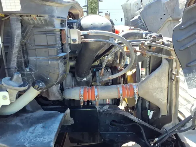 2018 FREIGHTLINER/MERCEDES CASCADIA 113