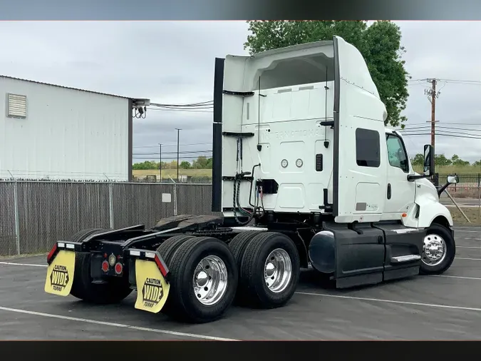 2022 INT LT625 6x4