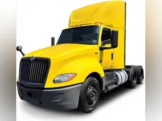 2023 International LT625