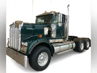 2025 Kenworth W900B