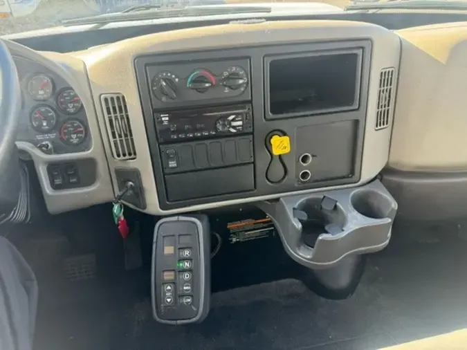 2018 NAVISTAR INTERNATIONAL 4300