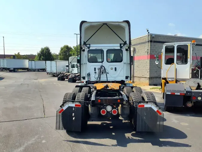 2019 FREIGHTLINER CASCADIA 125