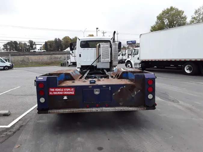 2014 FREIGHTLINER/MERCEDES M2 106