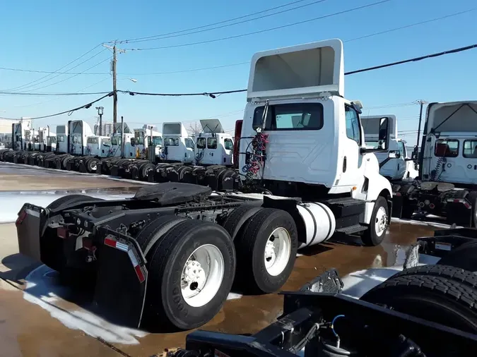 2018 NAVISTAR INTERNATIONAL LT625 DAYCAB T/A6c806ecb2118d7ec3693f74ea4288fa3