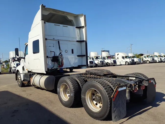 2019 NAVISTAR INTERNATIONAL LT625 SLPR CAB