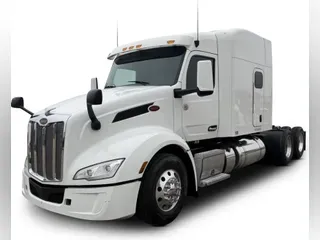 2022 Peterbilt 579