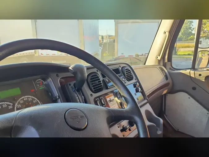 2020 FREIGHTLINER/MERCEDES M2 106