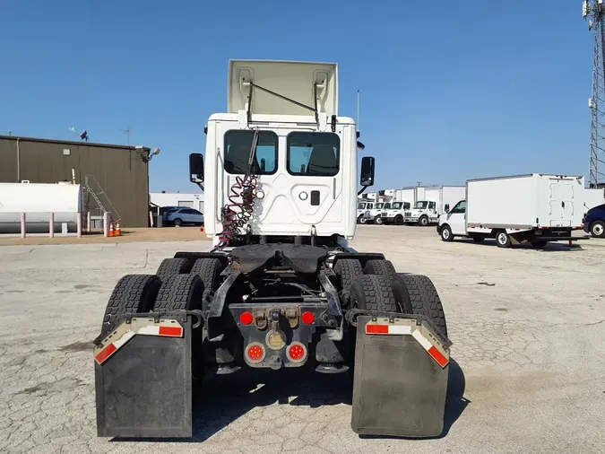 2016 FREIGHTLINER/MERCEDES CASCADIA 125