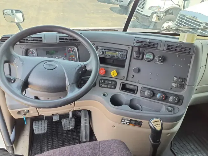 2017 FREIGHTLINER CASCADIA 125