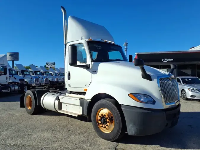 2021 NAVISTAR INTERNATIONAL LT625 DAYCAB S/A6c8cca72ffbe0eee1cf8fa685381da04