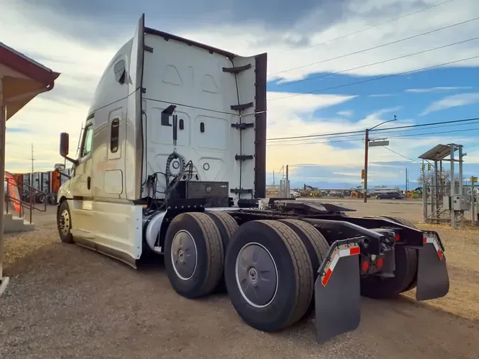 2021 FREIGHTLINER/MERCEDES NEW CASCADIA PX12664