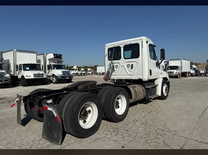 2018 FREIGHTLINER/MERCEDES CASCADIA 125