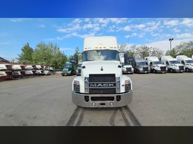 2020 Mack Anthem6c8f914a424ebdea66bdb9b0e78d880d