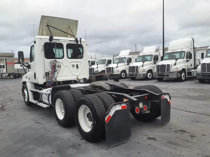 2018 FREIGHTLINER/MERCEDES CASCADIA 125