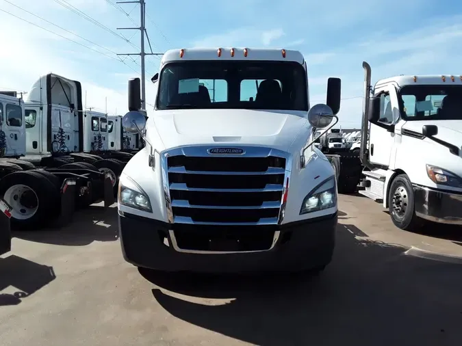 2020 FREIGHTLINER/MERCEDES NEW CASCADIA 126