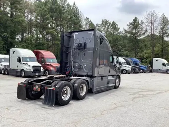 2021 Freightliner Cascadia