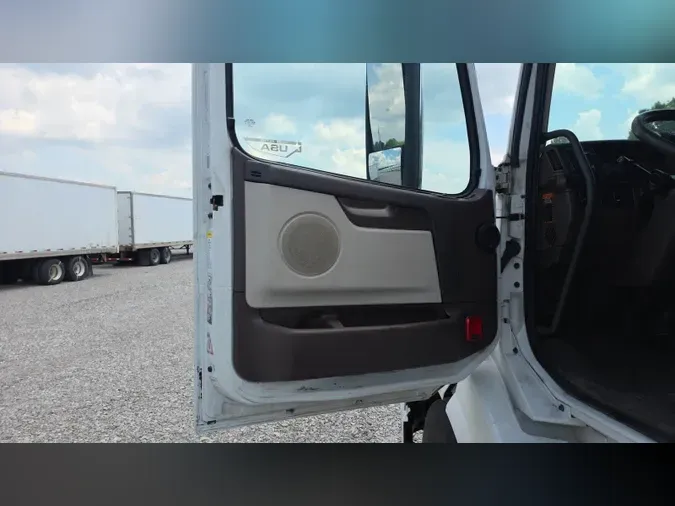 2018 Volvo VNL 740
