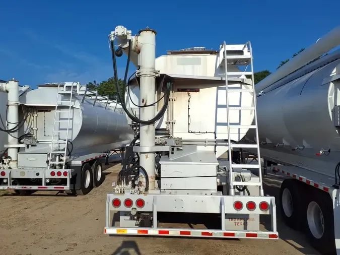 2014 LEDWELL BODY CO 42/102/162 TANKER