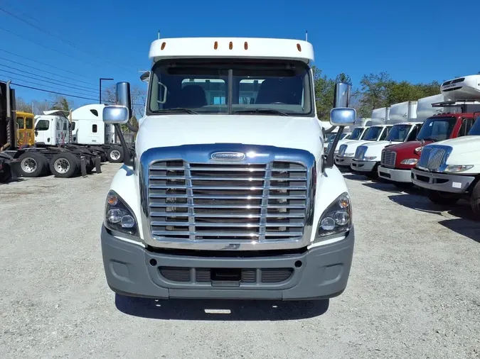 2018 FREIGHTLINER/MERCEDES CASCADIA 125