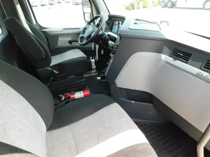 2019 Freightliner Cascadia 126 Day Cab