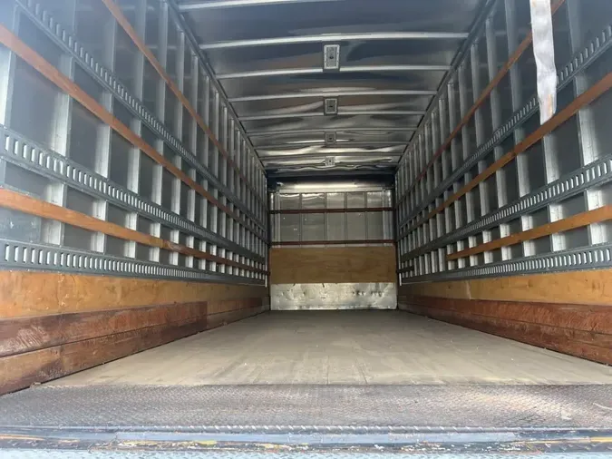 2020 FREIGHTLINER M2 106
