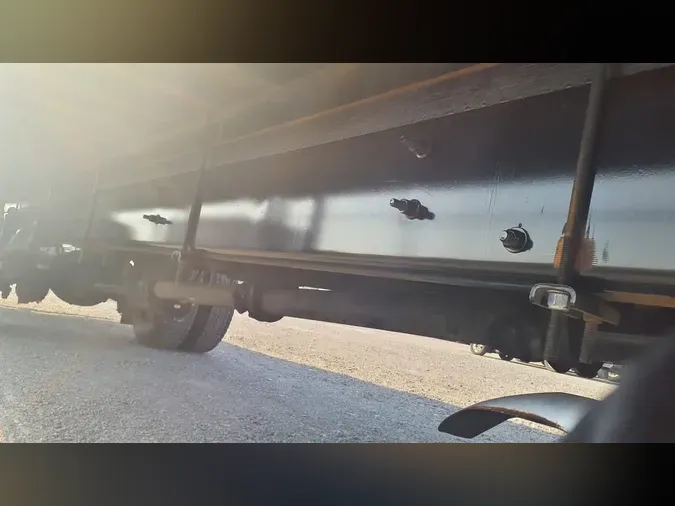 2019 FREIGHTLINER/MERCEDES M2 106