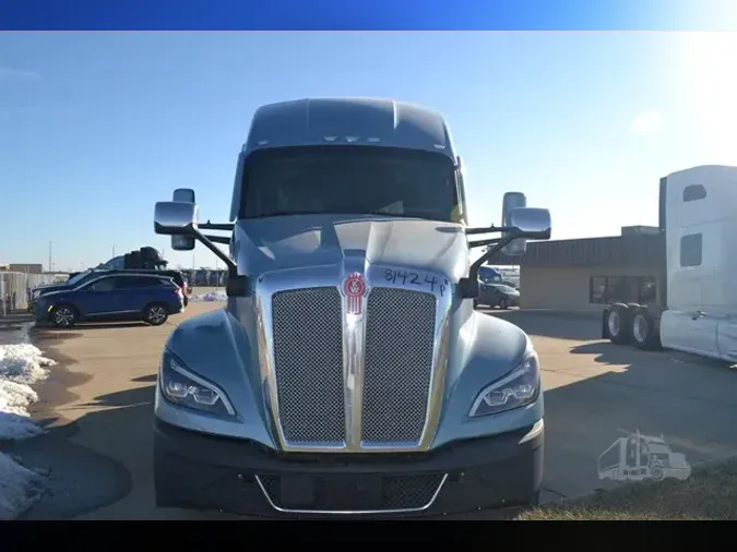 2022 KENWORTH T680