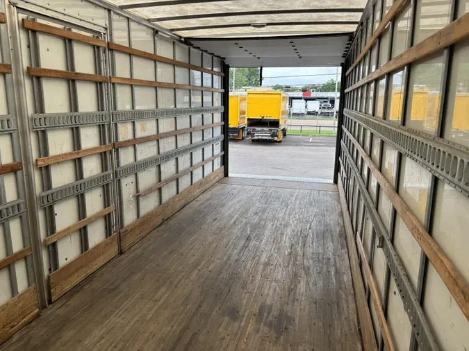 2020 Freightliner Business Class M2 106