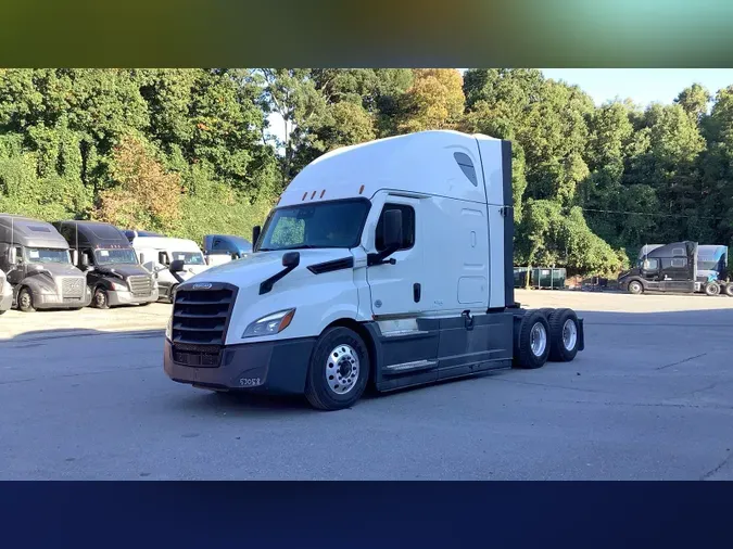 2022 Freightliner Cascadia 126