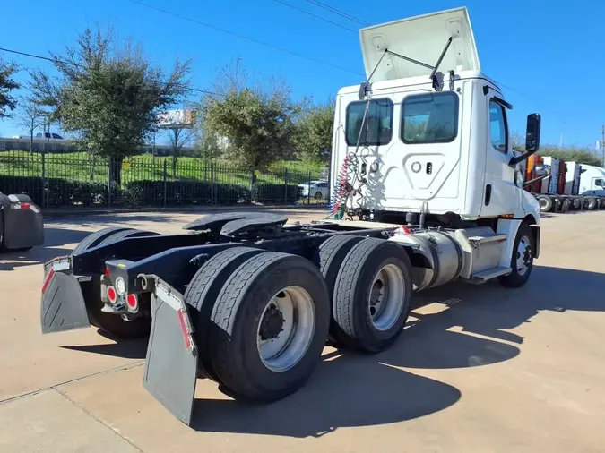 2020 FREIGHTLINER/MERCEDES NEW CASCADIA PX12664