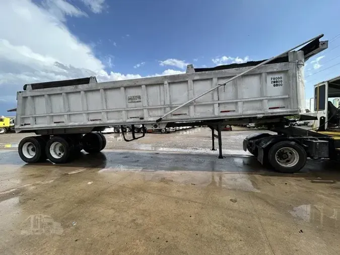 1984 CMC 35 FT END DUMP